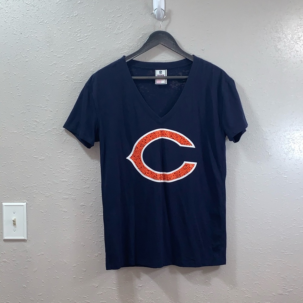 PINK Vs Chicago bears bling burnout vneck size sm